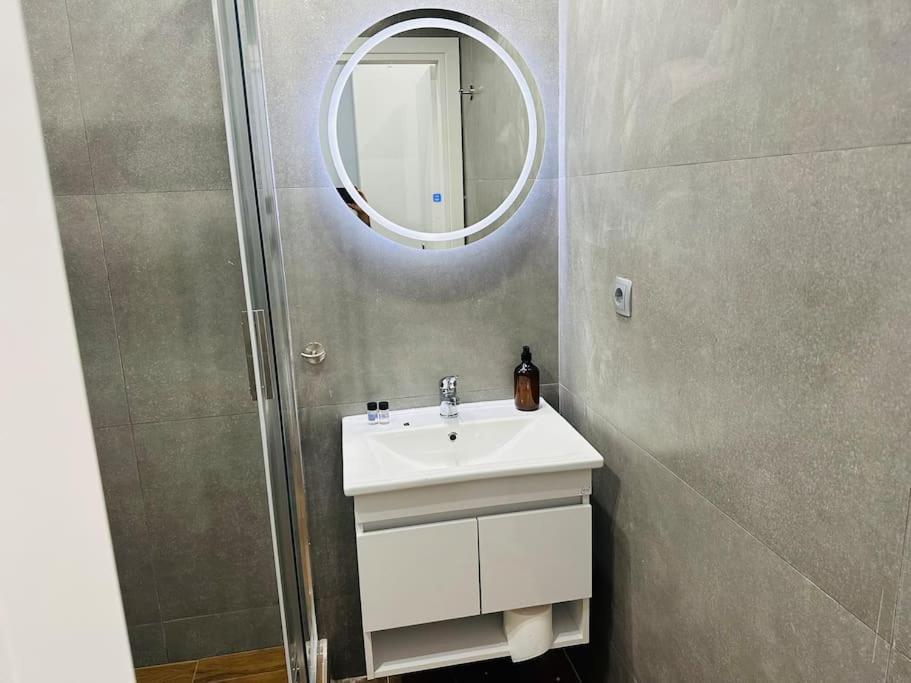 Blue Suite At Piraeus Port المظهر الخارجي الصورة
